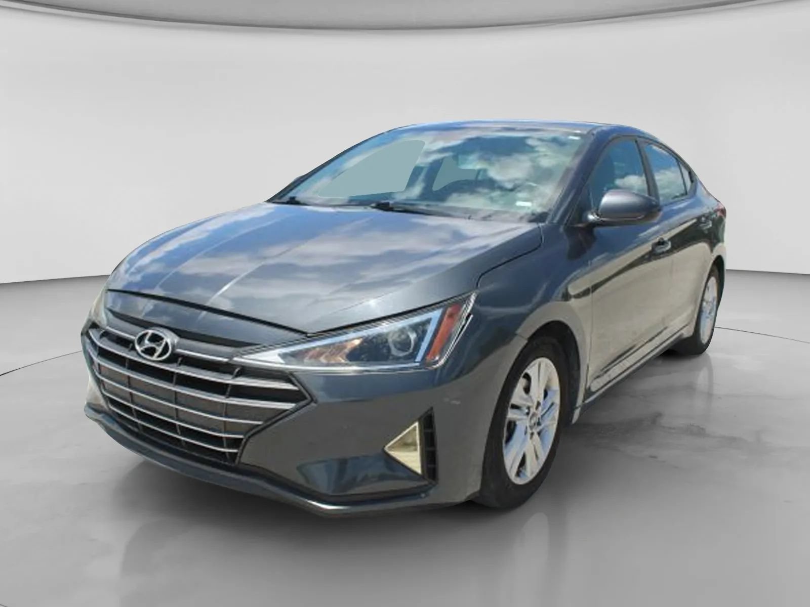 Used 2020 Hyundai Elantra SEL w/ Cargo Package (C1) FWD image 2