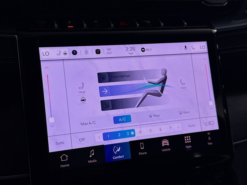 New 2025 Jeep Grand Cherokee Limited w/ Black Appearance Package image 37