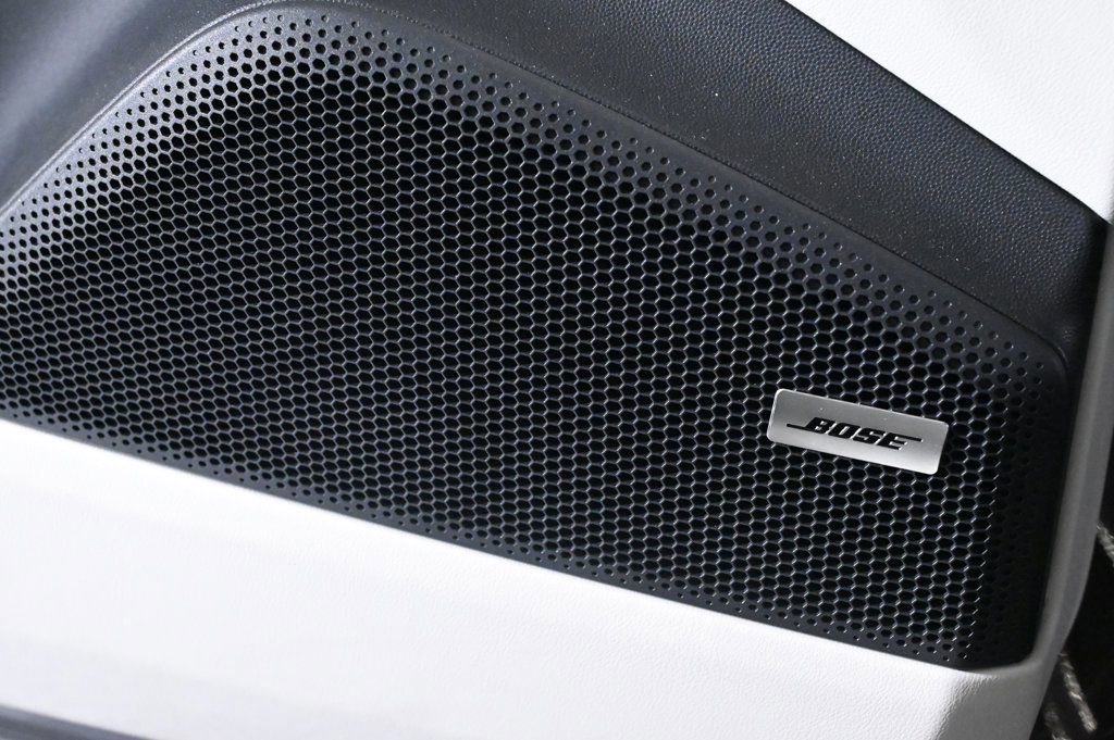 Certified 2025 Porsche Macan 4S Electric image 22