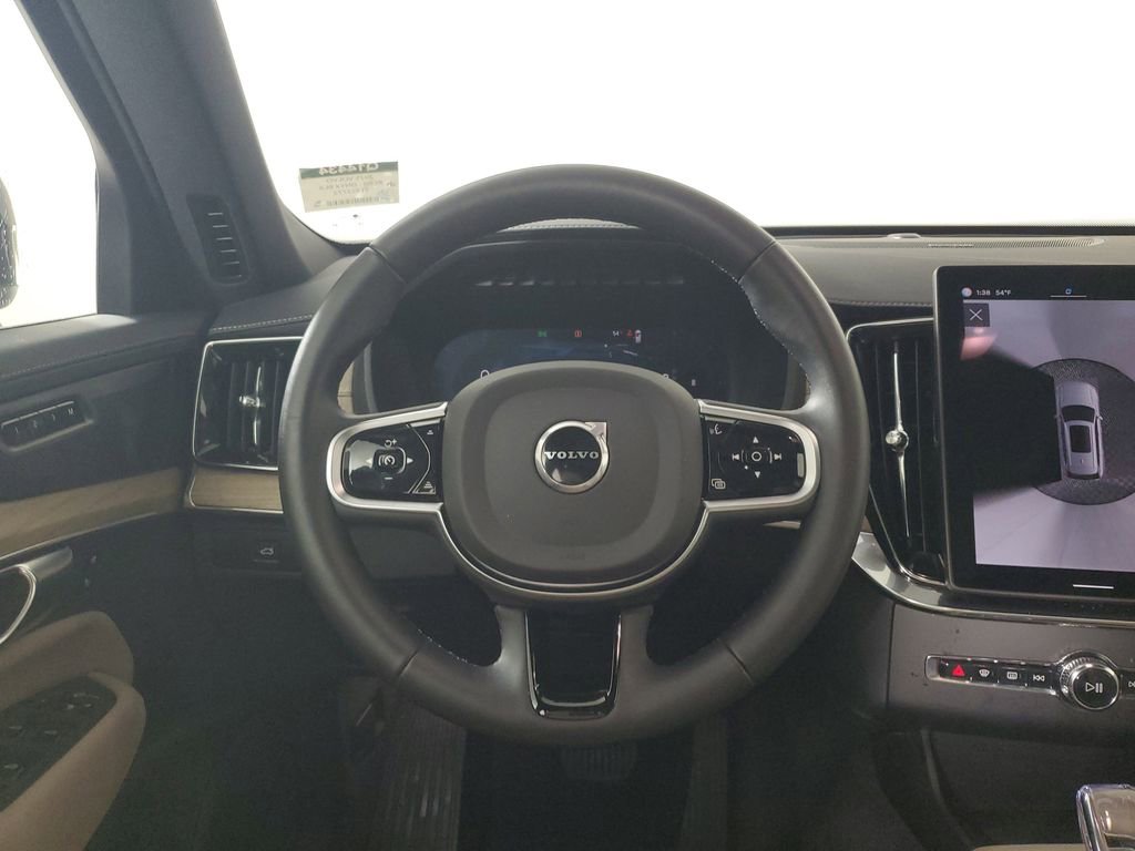 Certified 2025 Volvo XC90 B6 Plus image 19
