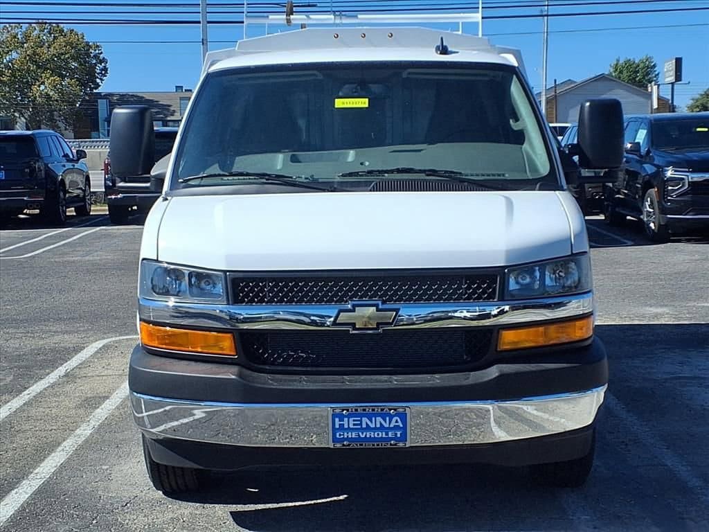New 2025 Chevrolet Express 3500 w/ Power Convenience Package video 2