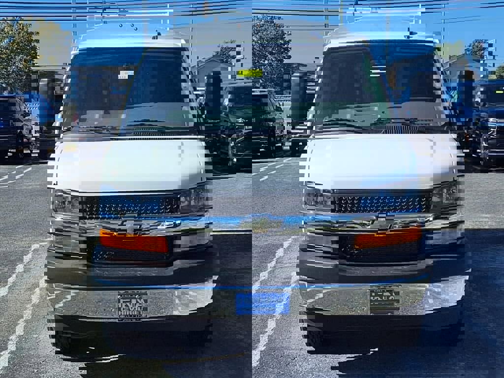 New 2025 Chevrolet Express 3500 w/ Power Convenience Package image 2