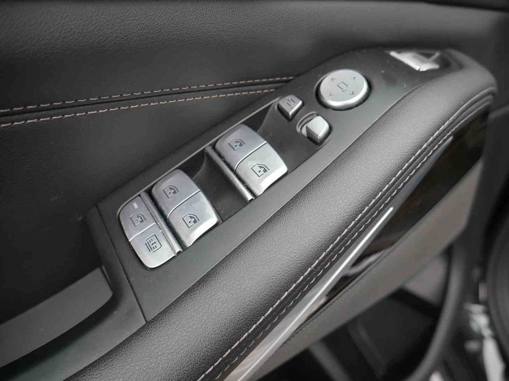 Used 2024 BMW X7 xDrive40i image 27