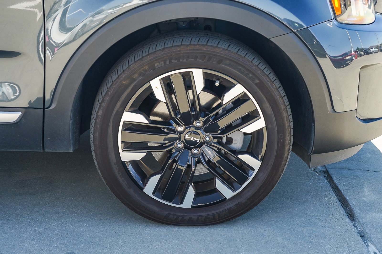 Used 2024 Kia Telluride SX Prestige AWD/4WD image 11