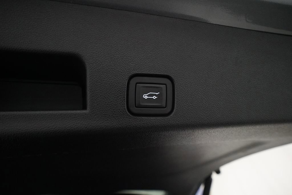 Used 2024 GMC Acadia AT4 AWD/4WD image 15