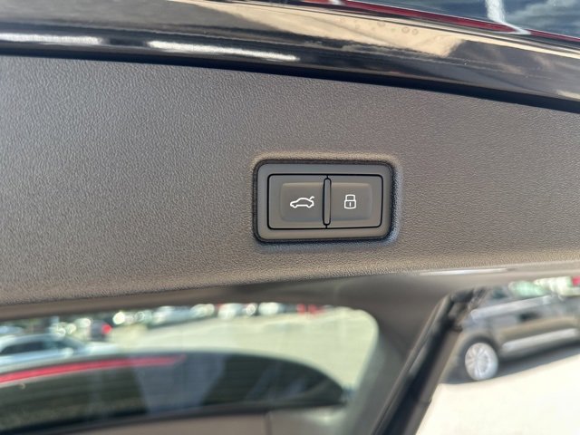 New 2025 Audi Q5 Premium image 12