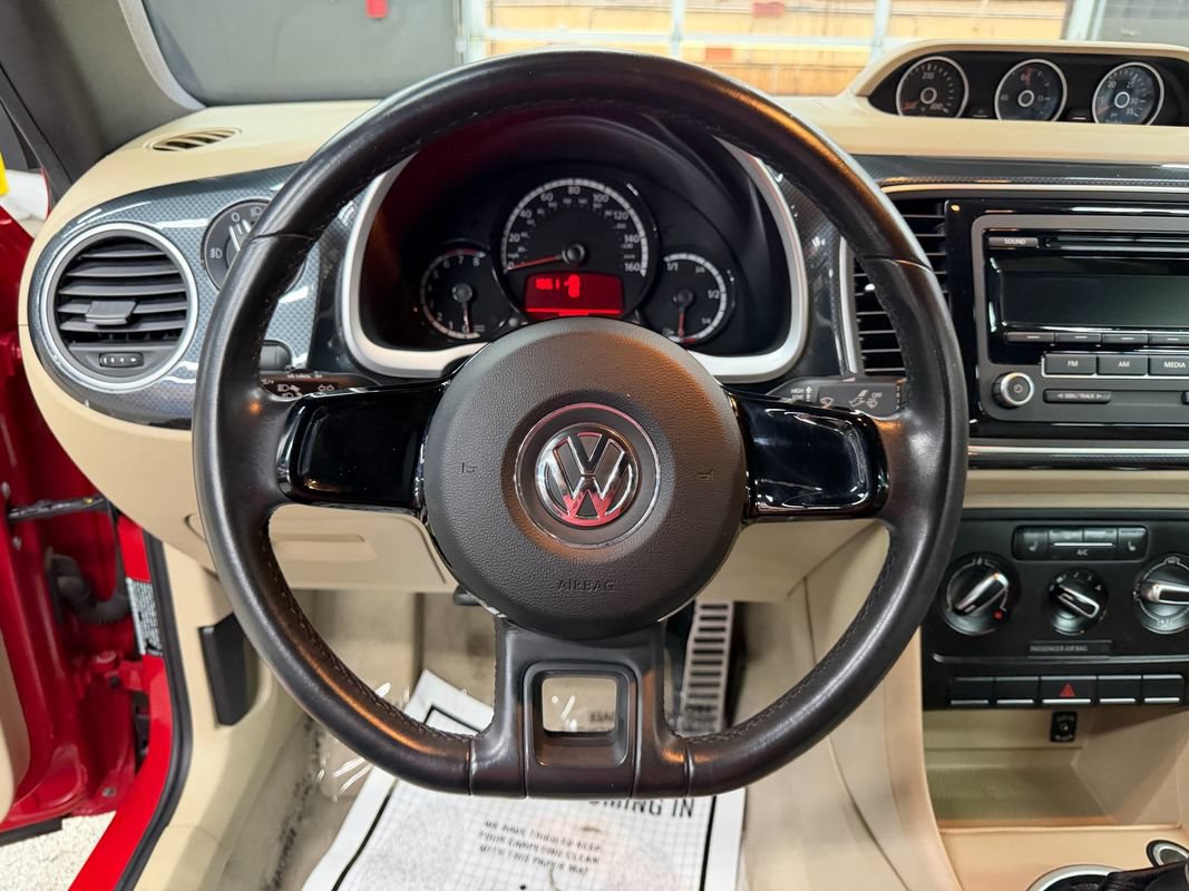 Used 2013 Volkswagen Beetle 2.0T FWD image 18