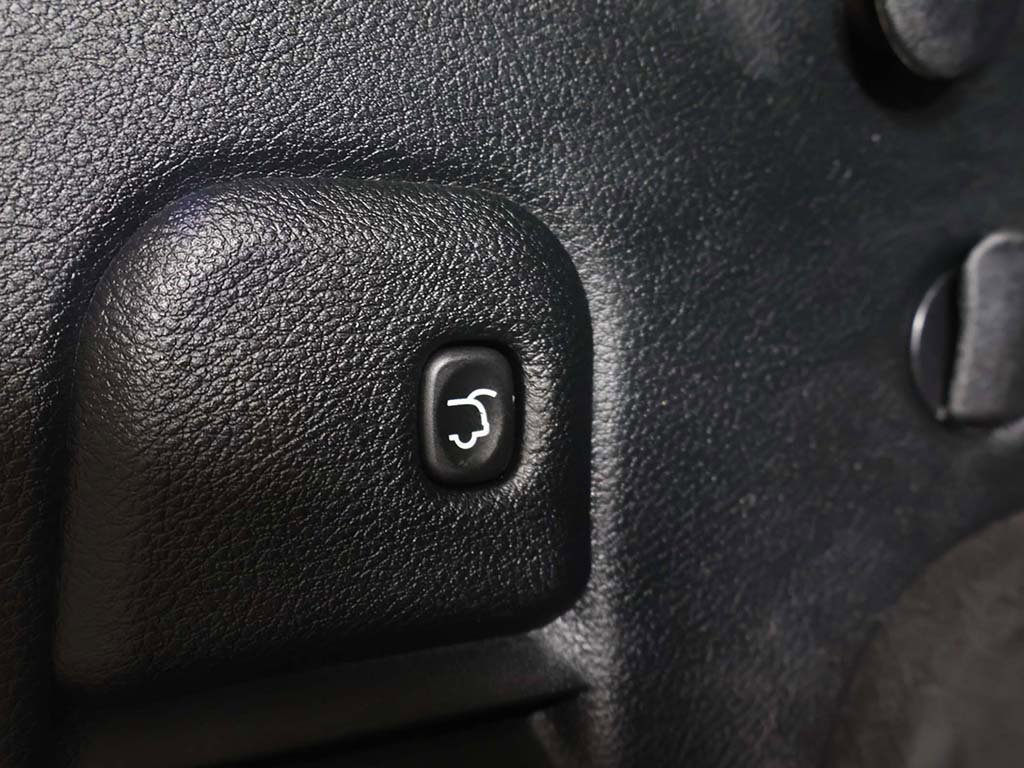 Used 2017 Jeep Grand Cherokee Limited image 22