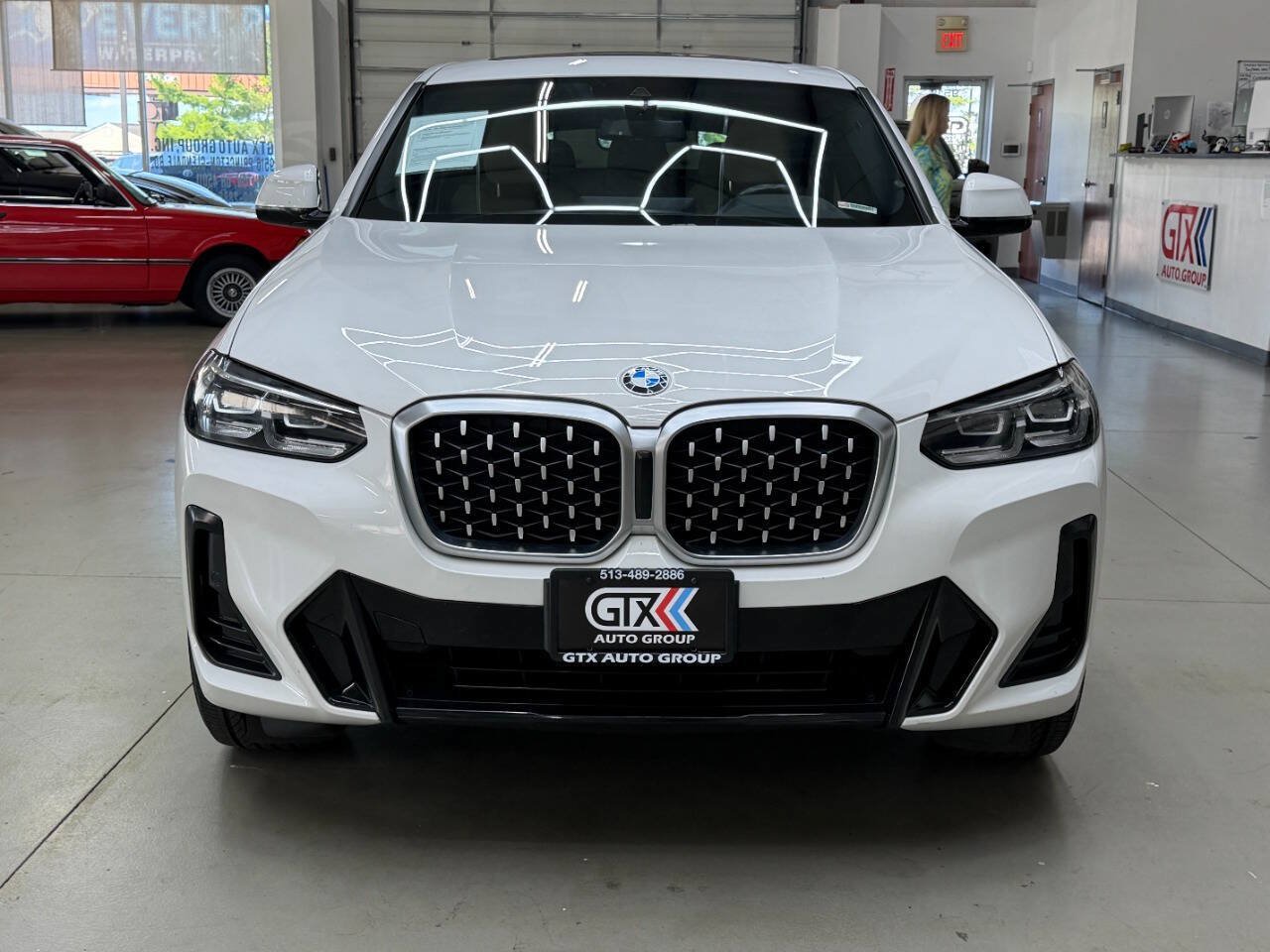 Used 2022 BMW X4 xDrive30i w/ M Sport Package 2 AWD/4WD image 6