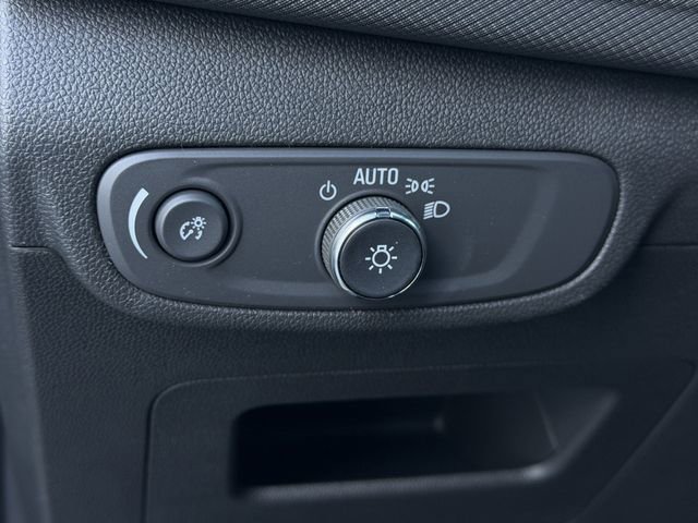 New 2026 Chevrolet TrailBlazer ACTIV w/ Driver Confidence Package FWD image 17