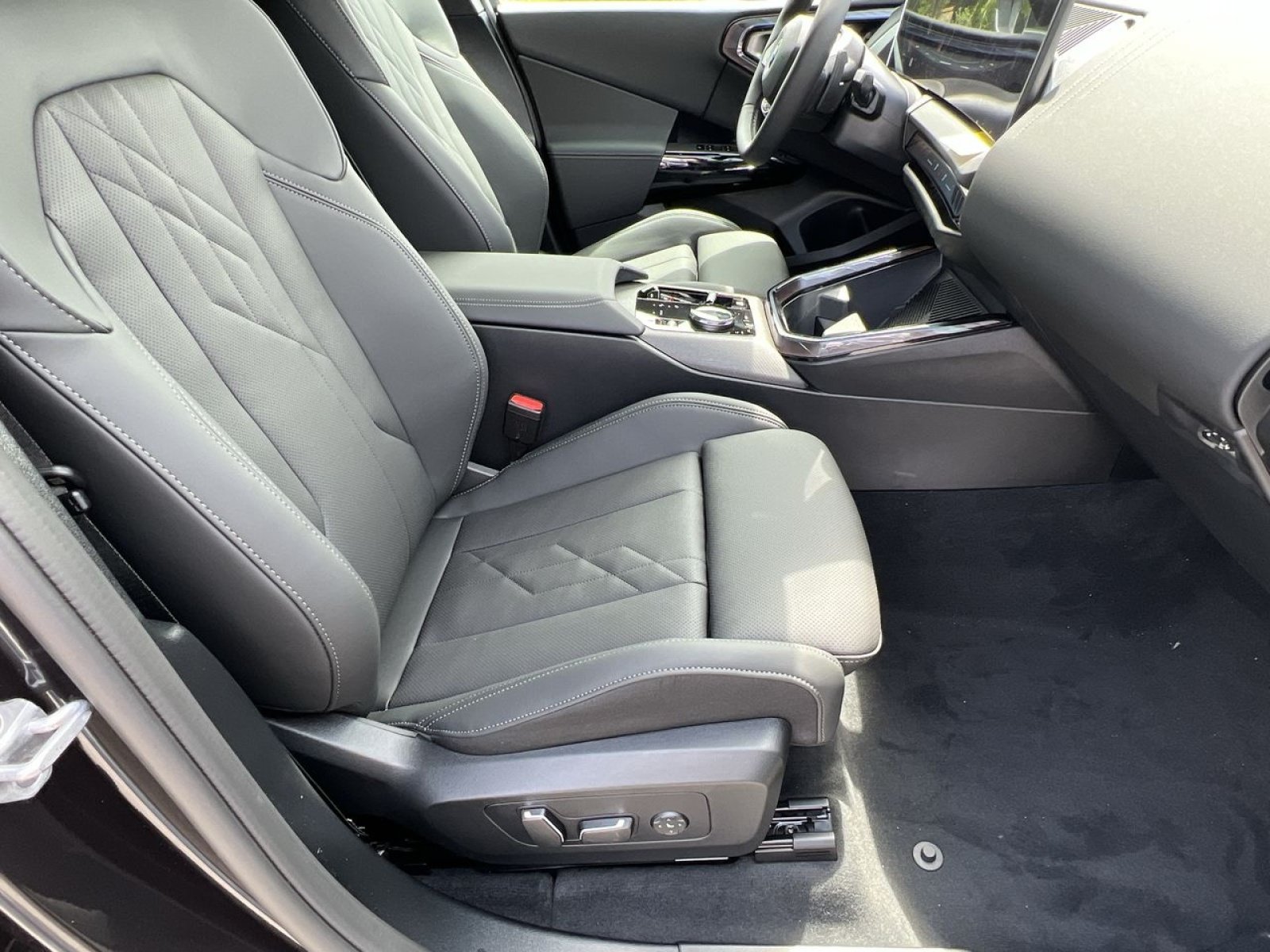 New 2026 BMW X3 xDrive30i w/ Premium Package AWD/4WD image 26