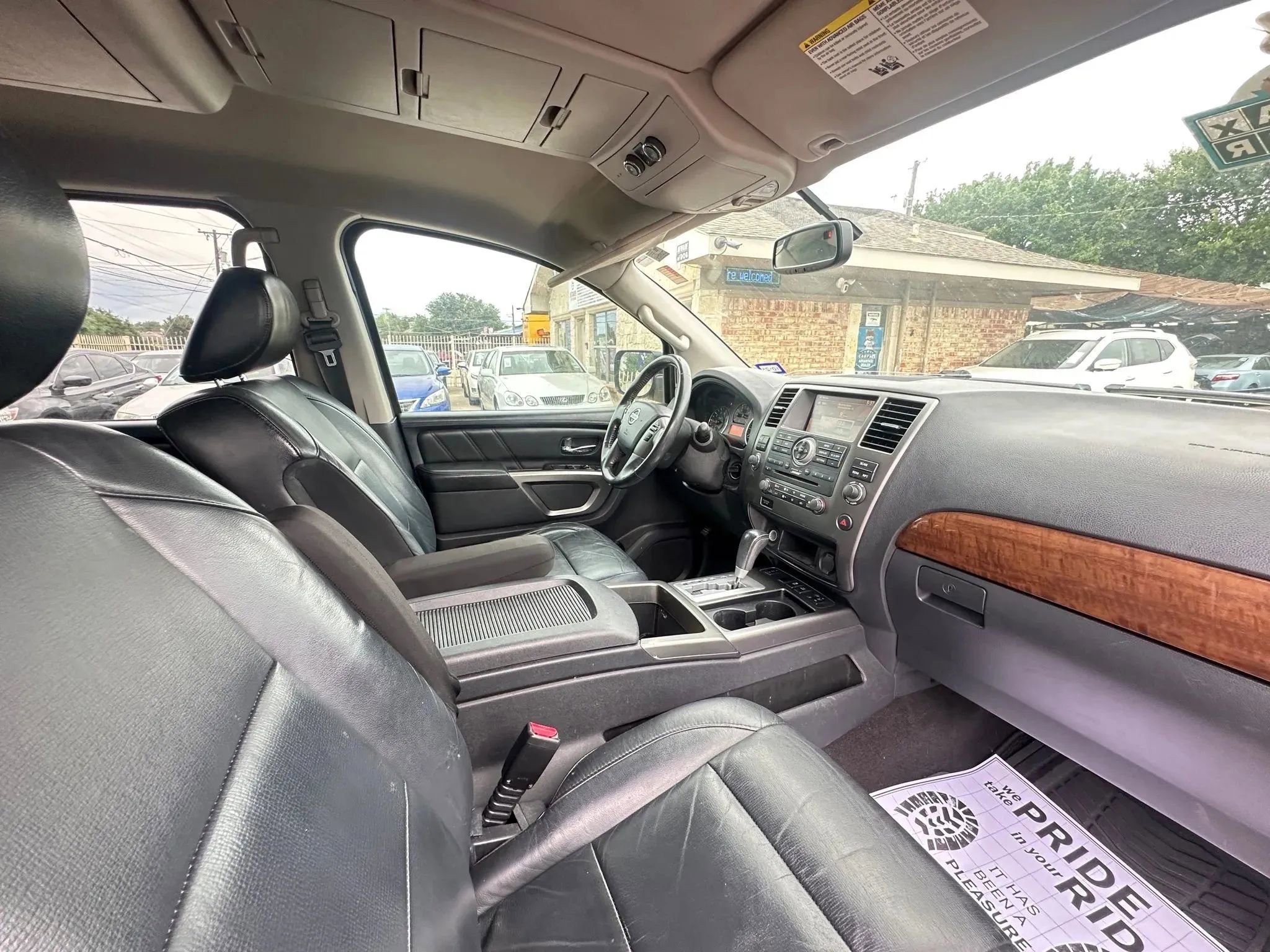 Used 2015 Nissan Armada SL image 33