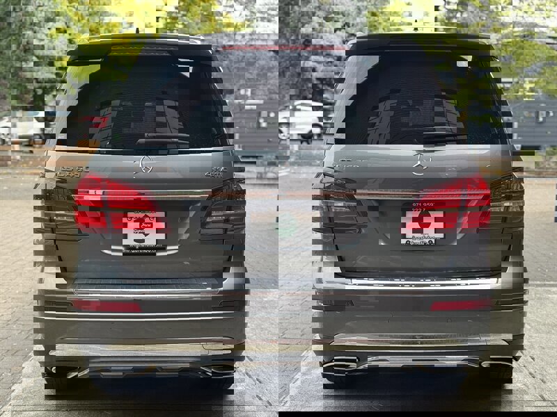 Used 2019 Mercedes-Benz GLS 450 4MATIC image 4