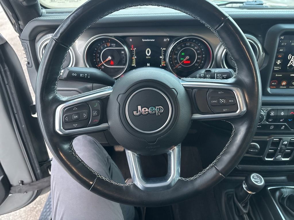 Used 2022 Jeep Wrangler Unlimited Sahara w/ Cold Weather Group AWD/4WD image 20