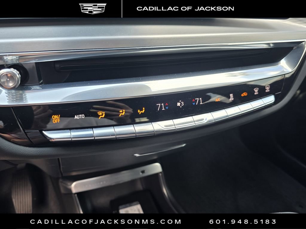 Used 2023 Cadillac Lyriq 2WD image 12