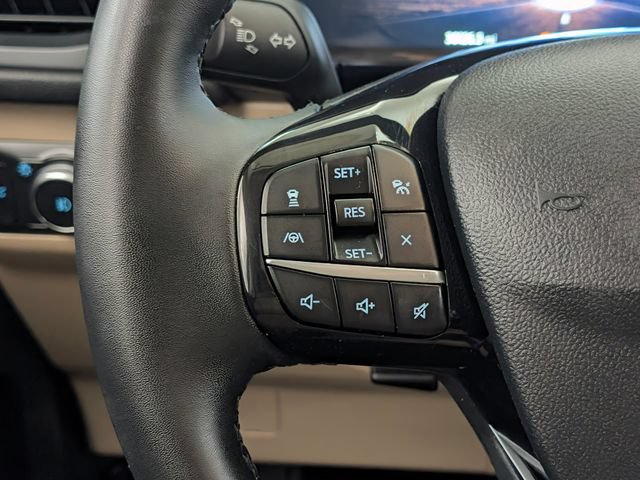 Certified 2022 Ford Escape SEL w/ Technology Package AWD/4WD image 31