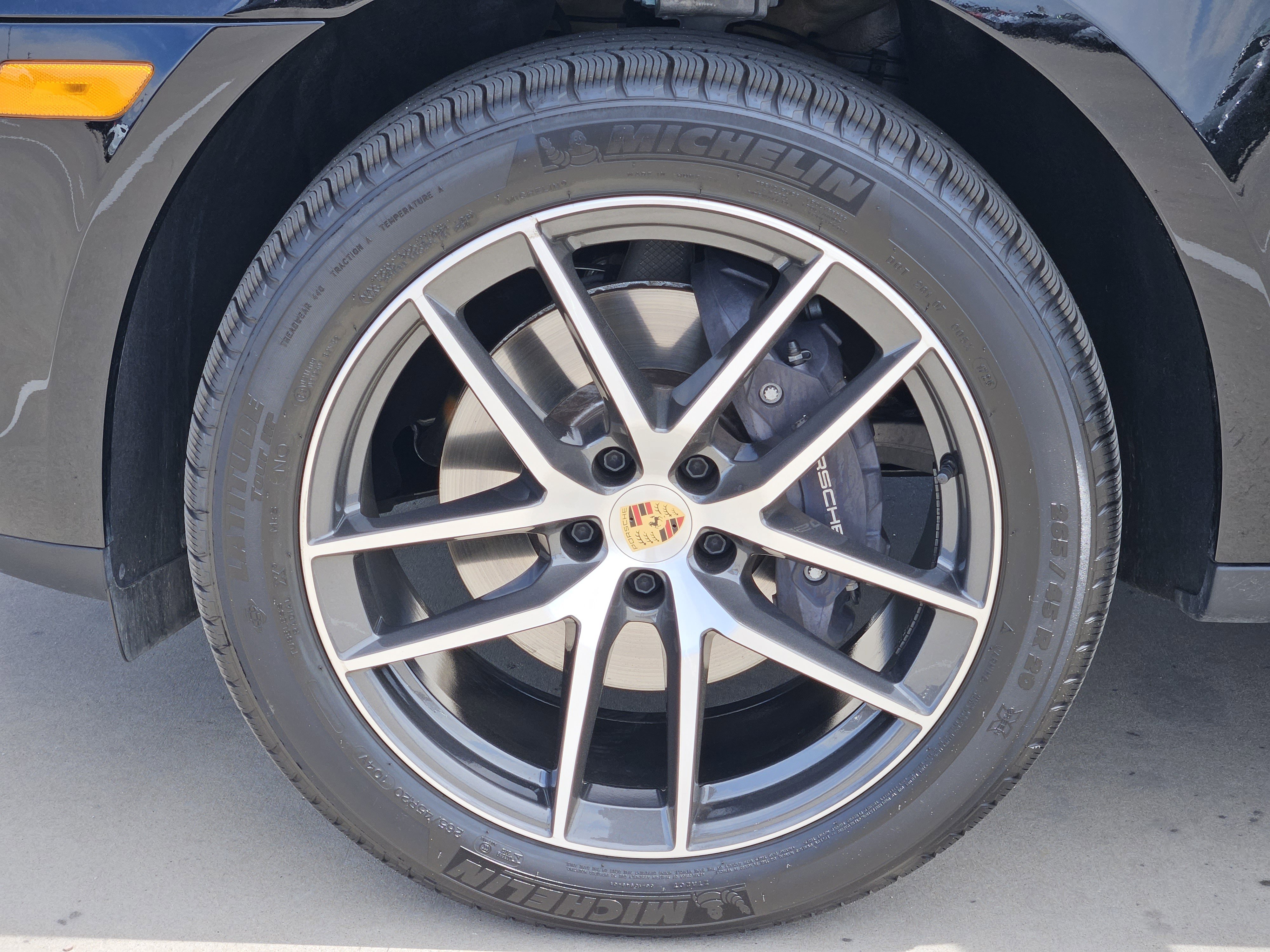 Certified 2026 Porsche Macan image 14