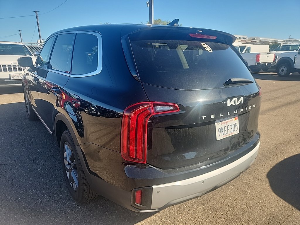 Certified 2024 Kia Telluride LX FWD image 10