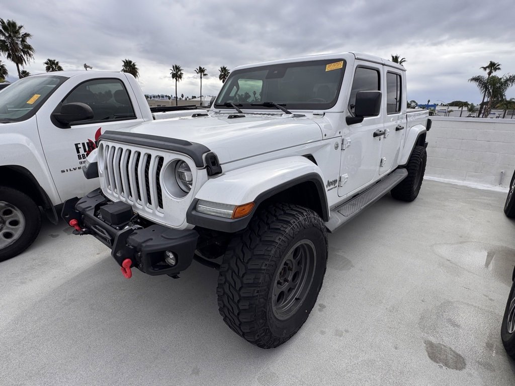 Used 2020 Jeep Gladiator Overland image 3