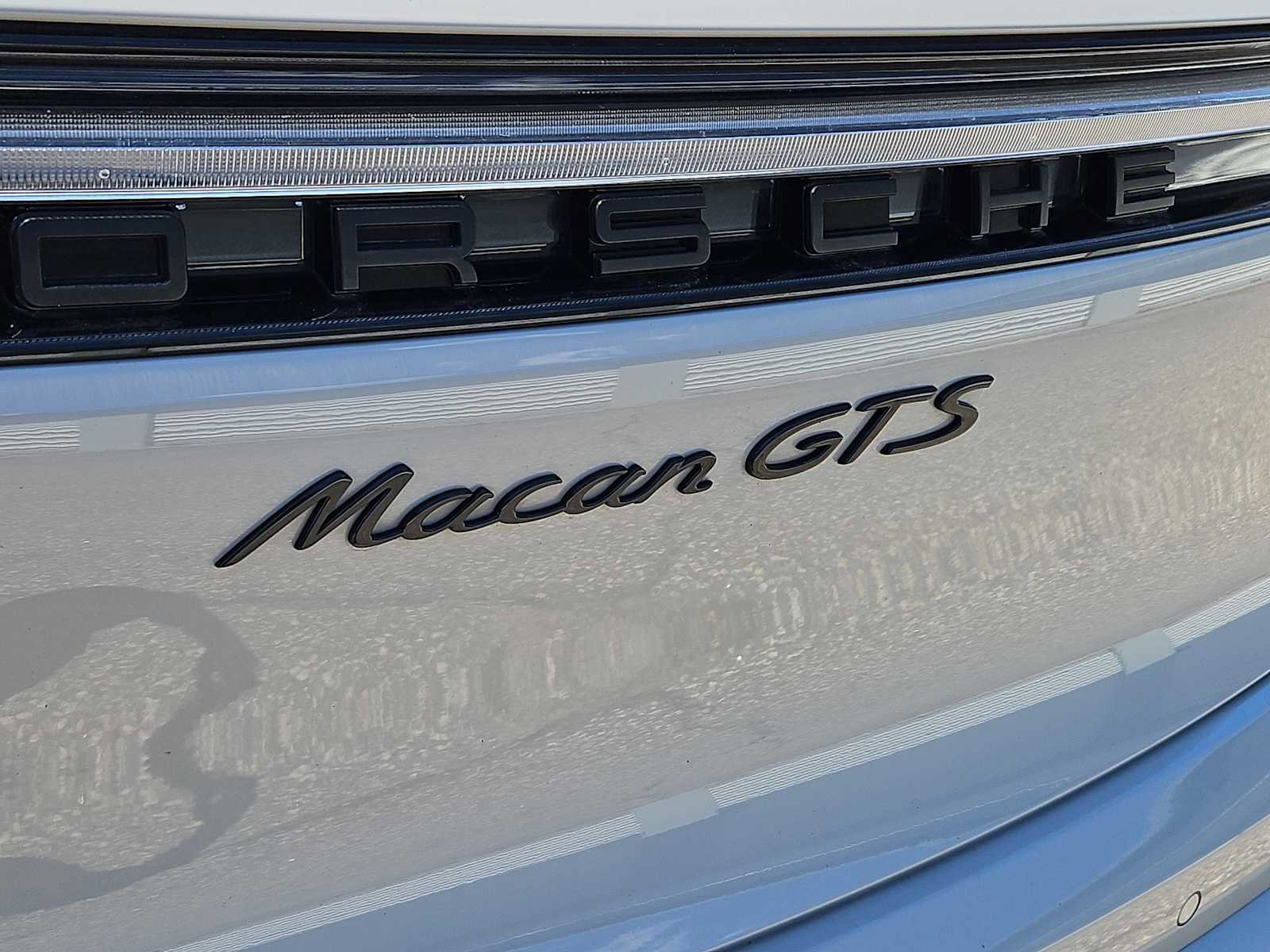 Certified 2022 Porsche Macan GTS AWD/4WD image 7