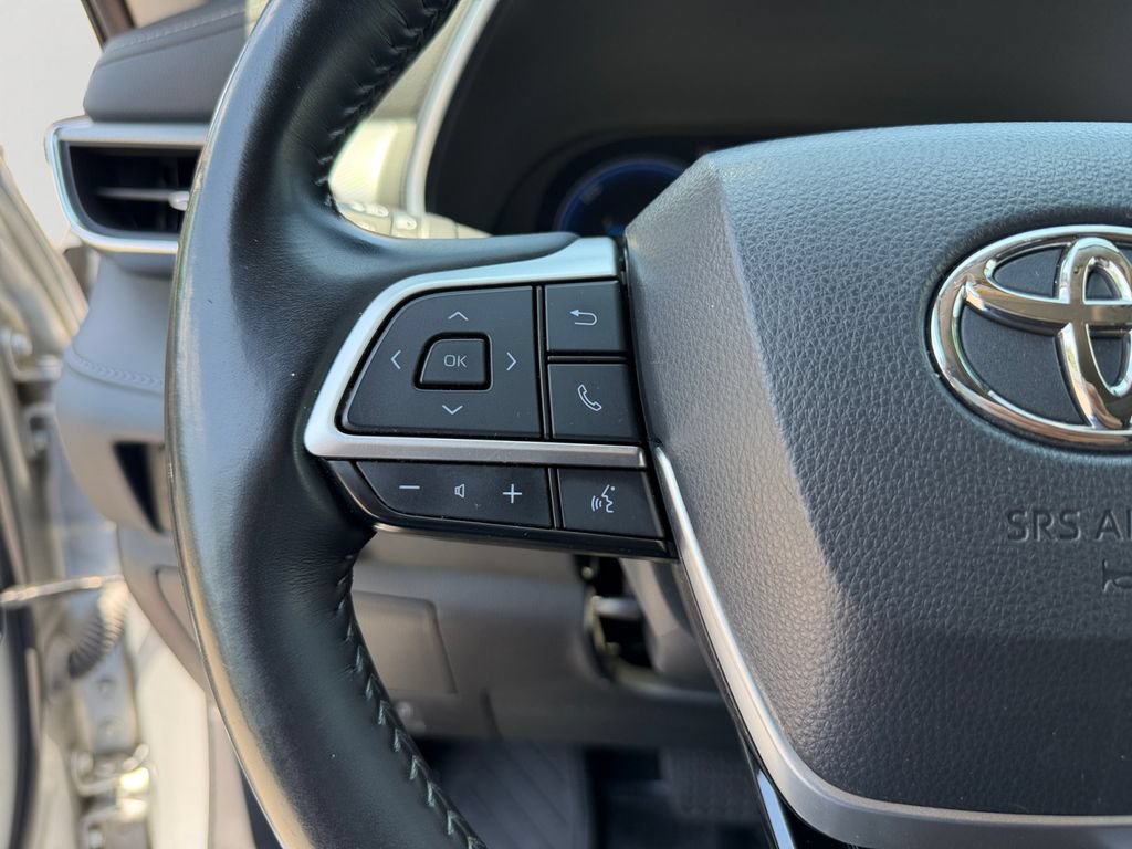 Used 2023 Toyota Highlander Platinum AWD/4WD image 21