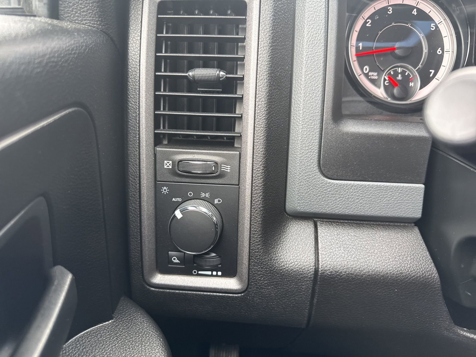 Used 2019 RAM 1500 Tradesman w/ Popular Equipment Group image 31