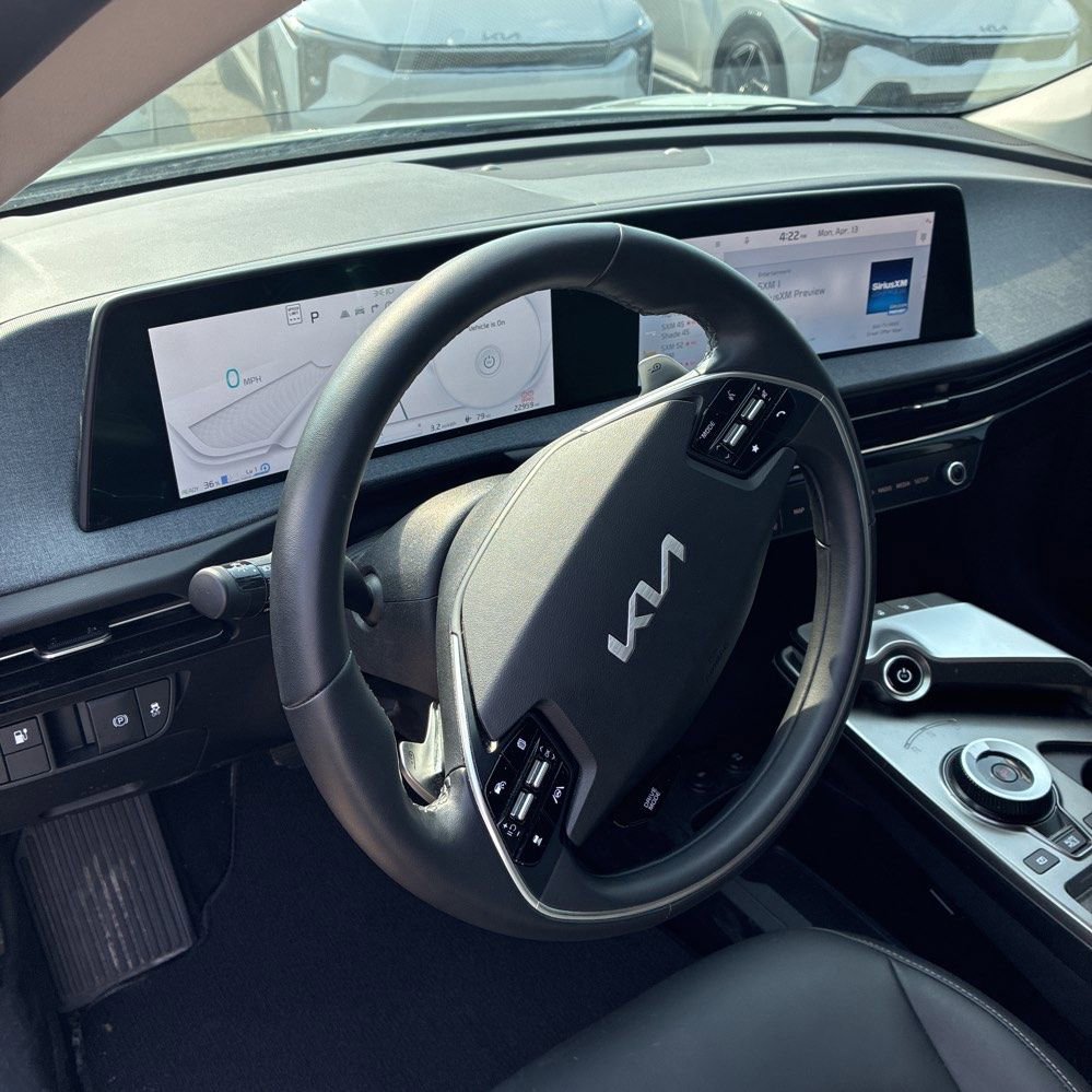 Certified 2024 Kia EV6 Light AWD/4WD image 14