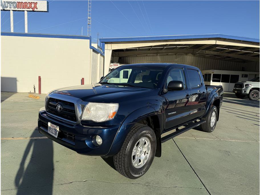 Used 2008 Toyota Tacoma PreRunner w/ SR5 Pkg #2 RWD image 2