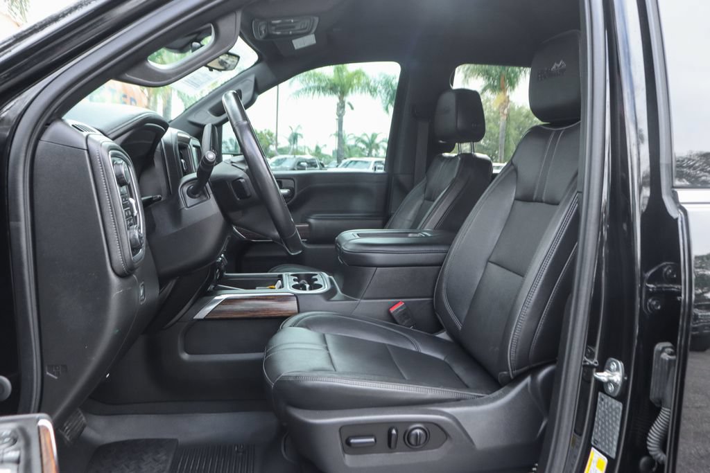Used 2020 Chevrolet Silverado 2500 High Country w/ Technology Package AWD/4WD image 21