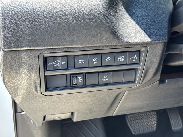 Used 2022 Toyota Tundra SR5 w/ SR5 Premium Package AWD/4WD image 28