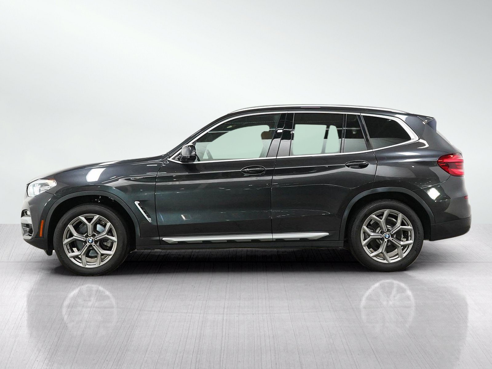 Used 2021 BMW X3 xDrive30i AWD/4WD image 2