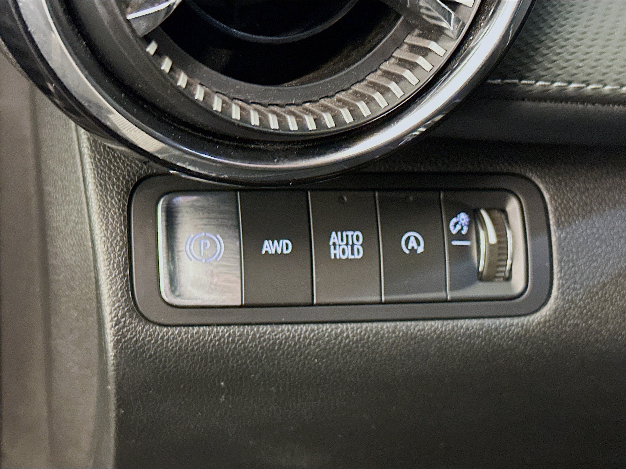 Used 2025 Chevrolet Equinox LT AWD/4WD image 17