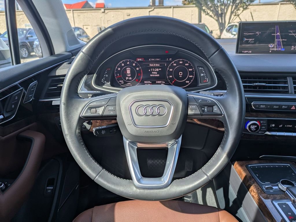 Used 2018 Audi Q7 3.0T Prestige image 15