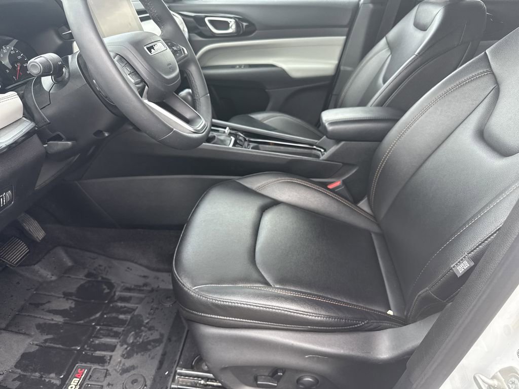 Used 2024 Jeep Compass Limited image 12