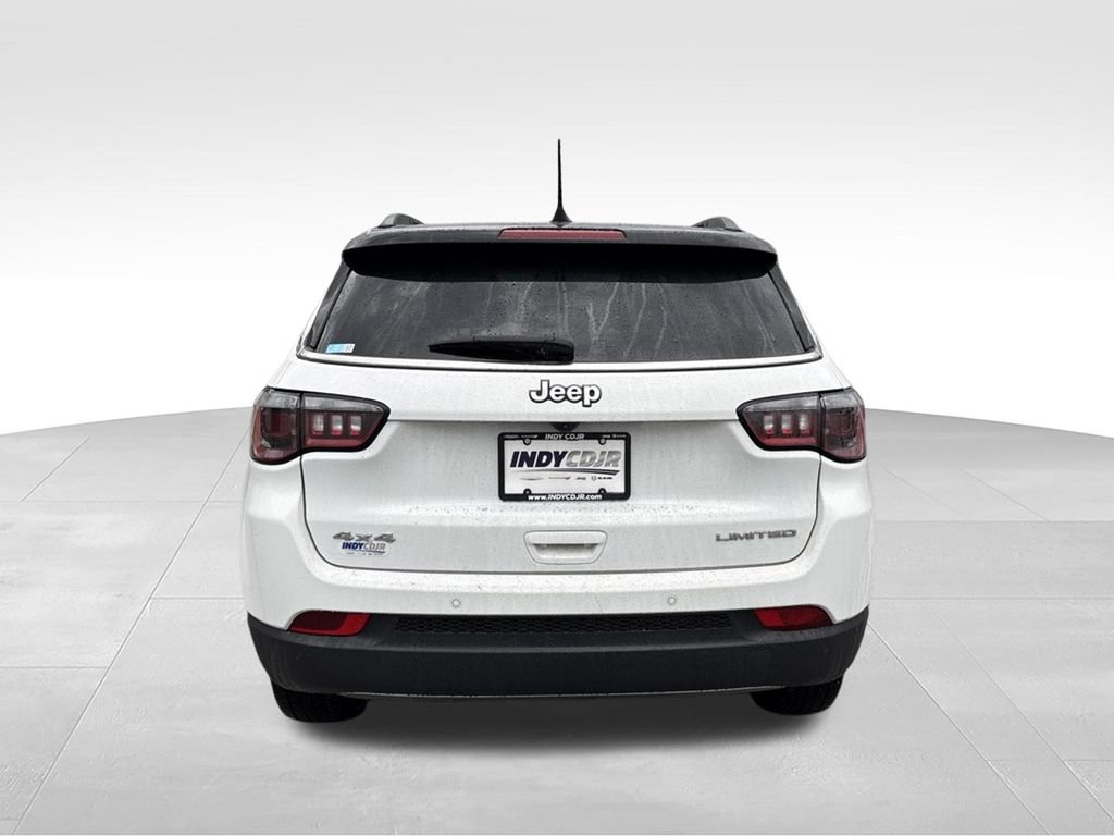 Used 2024 Jeep Compass Limited AWD/4WD image 5