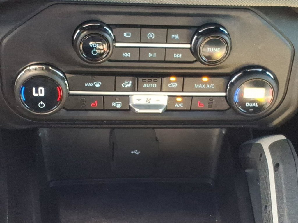 Used 2023 Ford Bronco Outer Banks AWD/4WD image 17