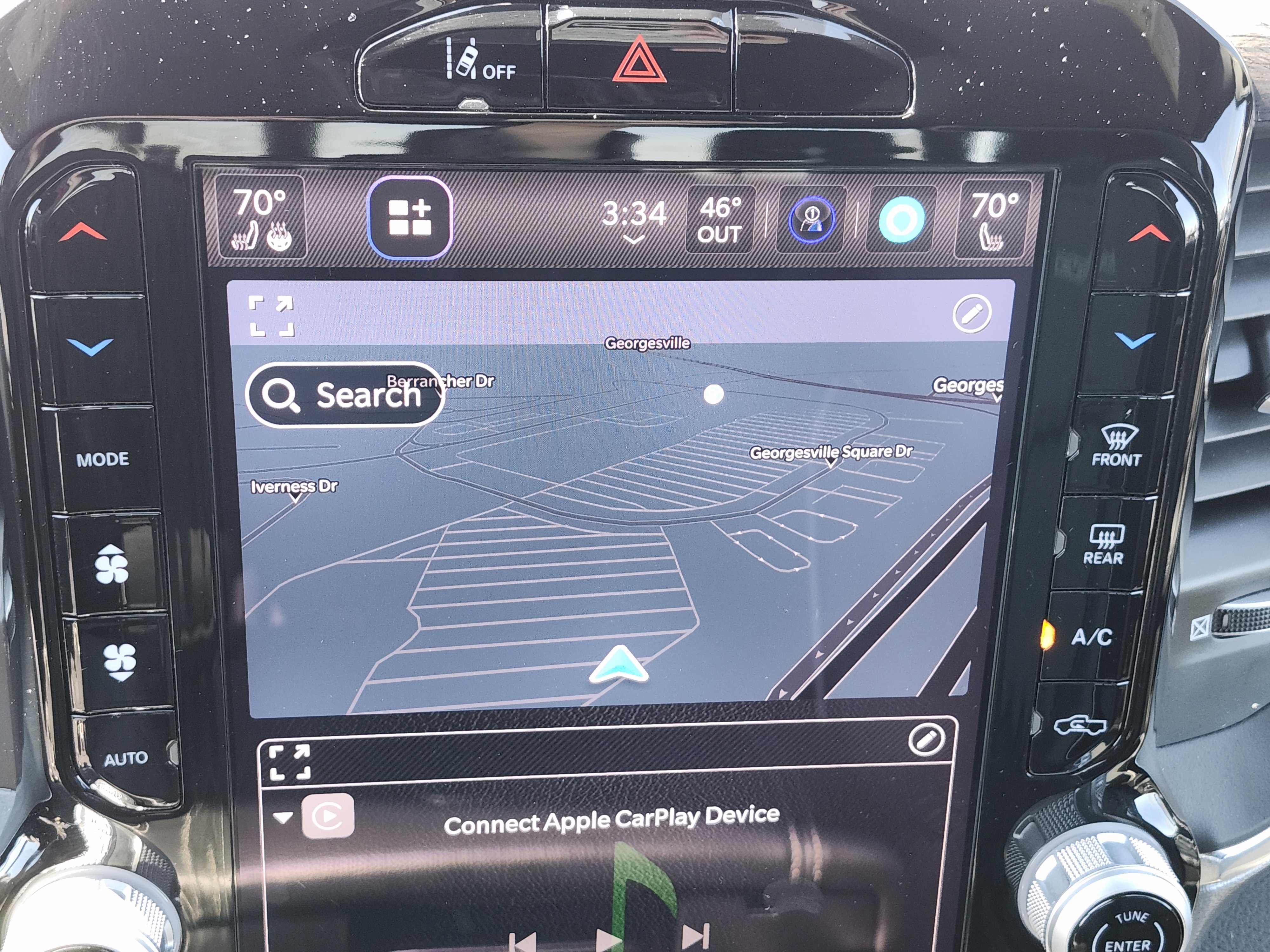 Used 2025 RAM 1500 Laramie image 4