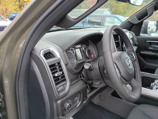 New 2027 RAM 1500 4x4 Crew Cab image 11