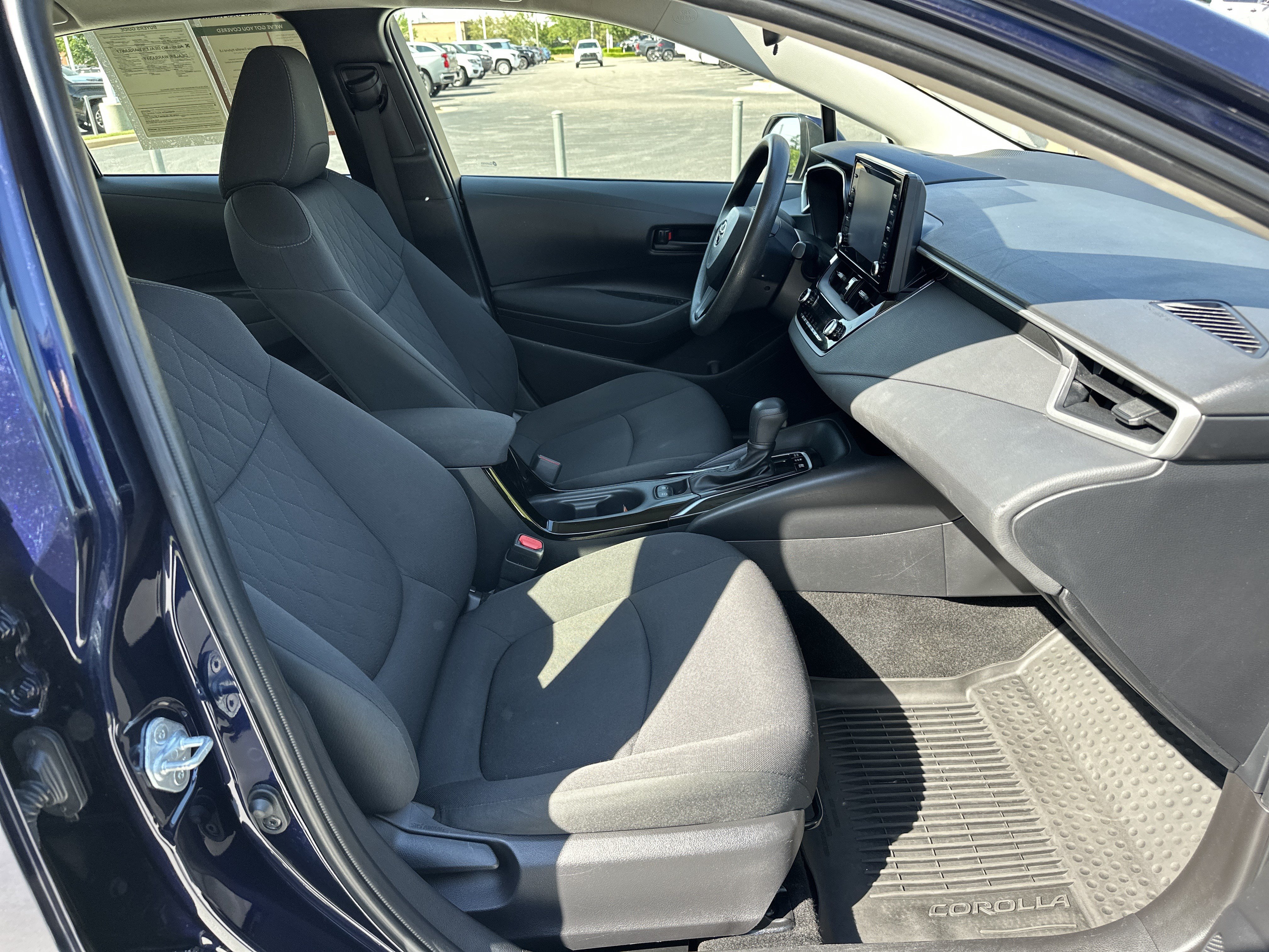 Certified 2022 Toyota Corolla LE FWD image 33