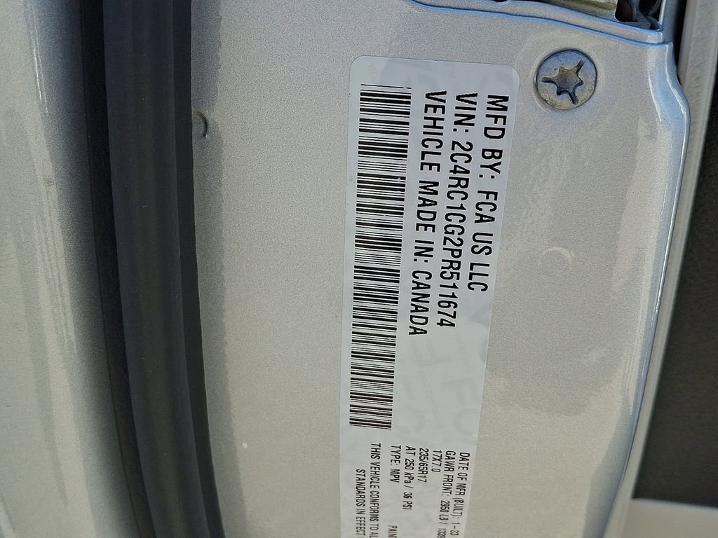 Used 2023 Chrysler Voyager LX image 28