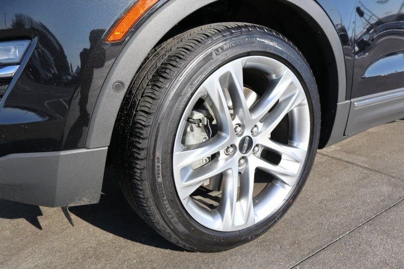 Used 2015 Lincoln MKC AWD w/ Equipment Group 102A Reserve image 8