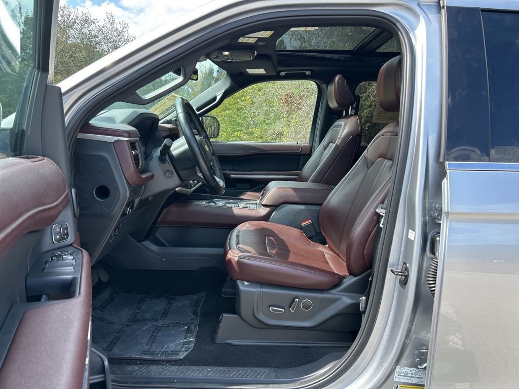 Used 2024 Ford Expedition Max Limited image 15