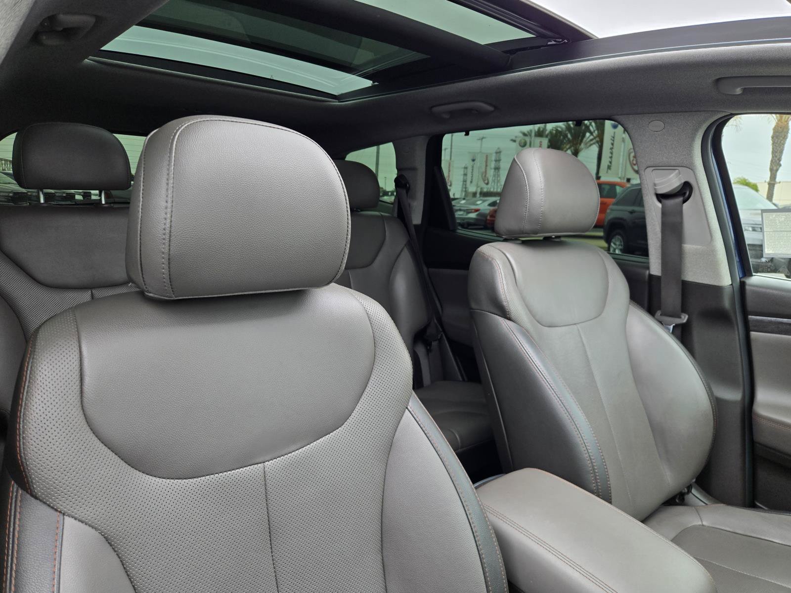 Used 2020 Hyundai Santa Fe Limited FWD image 32
