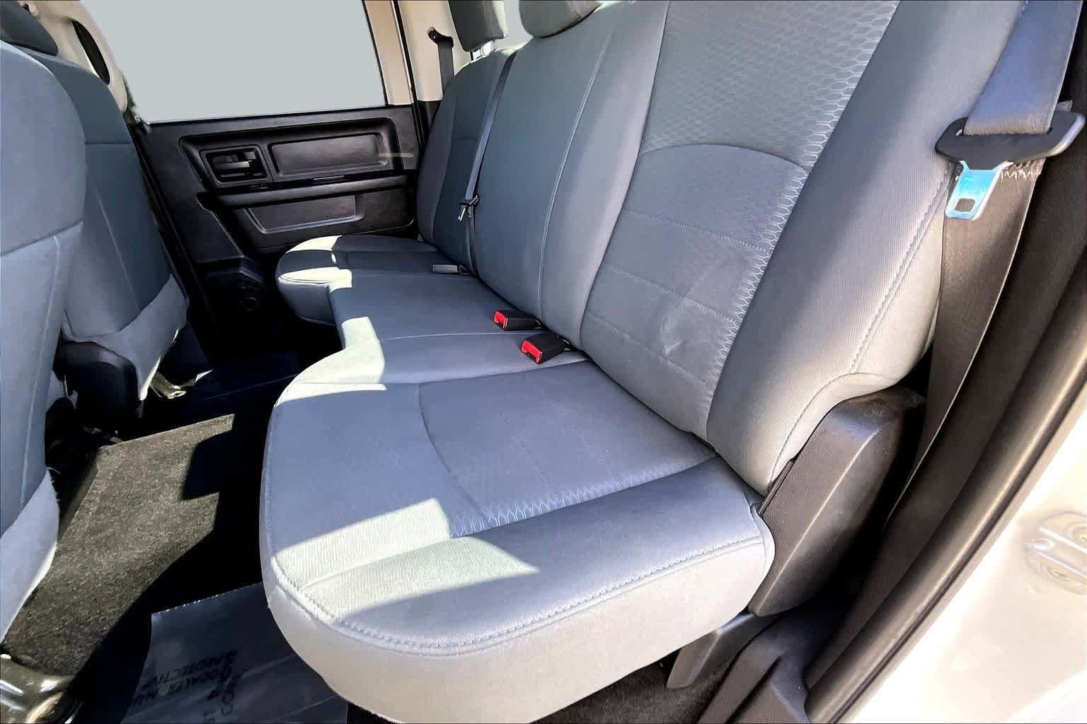 Used 2015 RAM 1500 Express AWD/4WD image 20