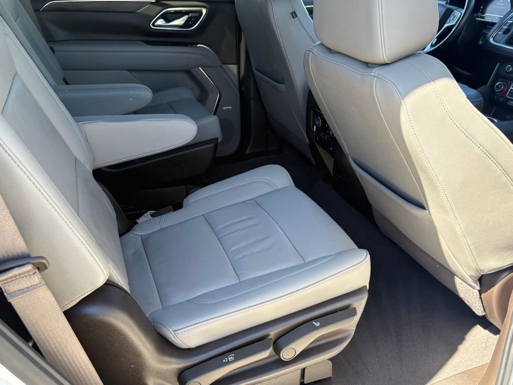 Used 2022 Chevrolet Tahoe Z71 w/ Luxury Package image 40