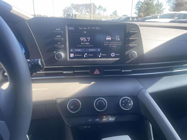 Used 2026 Hyundai Elantra SE image 18