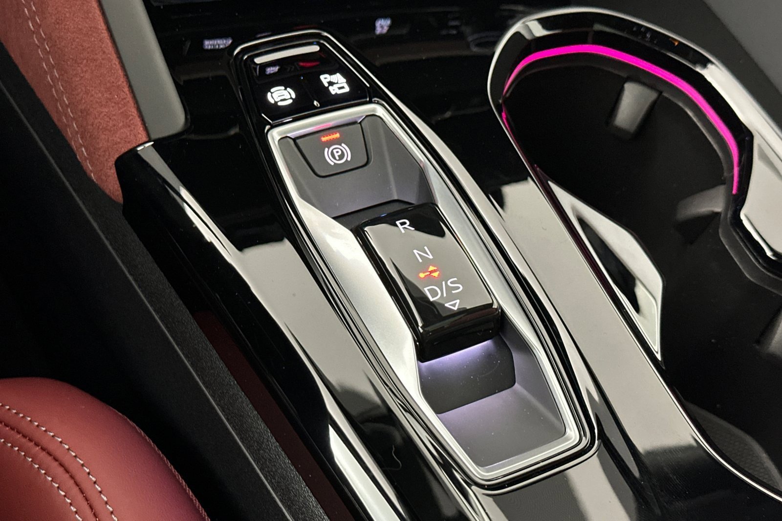 New 2025 Audi SQ5 Premium Plus image 21