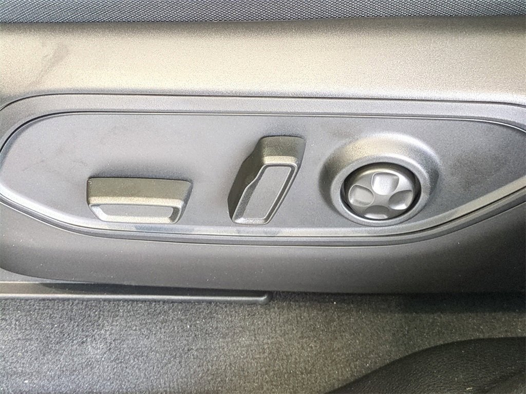 New 2025 Jeep Grand Cherokee Limited image 21