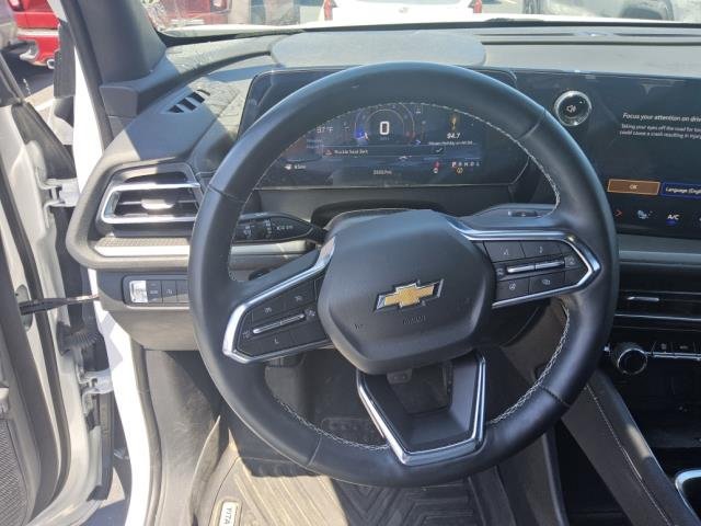 Used 2025 Chevrolet Traverse LT w/ Driver Confidence Package FWD image 7
