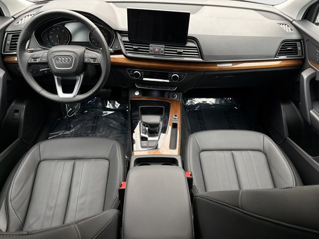 Used 2024 Audi Q5 2.0T Premium AWD/4WD image 14